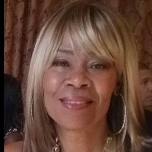 Meet your Posher, Cynthia